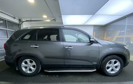 KIA Sorento II рестайлинг, 2017 год, 2 199 000 рублей, 3 фотография