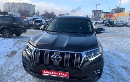 Toyota Land Cruiser Prado 150 рестайлинг 2, 2018 год, 5 130 000 рублей, 1 фотография