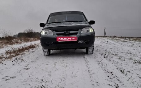 Chevrolet Niva I рестайлинг, 2011 год, 495 000 рублей, 1 фотография
