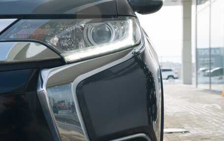 Mitsubishi Outlander III рестайлинг 3, 2017 год, 1 890 000 рублей, 6 фотография