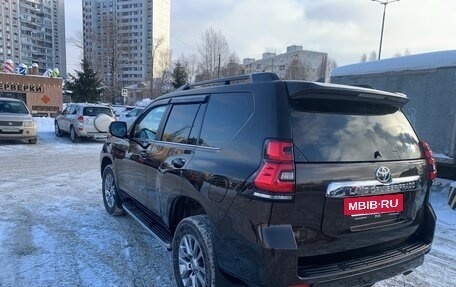Toyota Land Cruiser Prado 150 рестайлинг 2, 2018 год, 5 130 000 рублей, 7 фотография