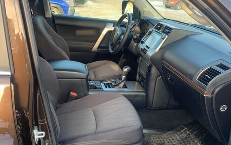 Toyota Land Cruiser Prado 150 рестайлинг 2, 2018 год, 5 130 000 рублей, 17 фотография