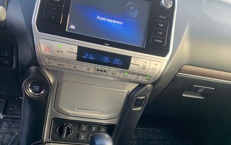 Toyota Land Cruiser Prado 150 рестайлинг 2, 2018 год, 5 130 000 рублей, 12 фотография