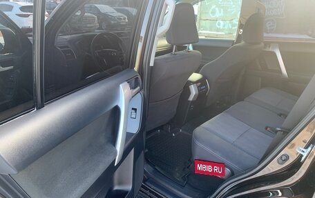 Toyota Land Cruiser Prado 150 рестайлинг 2, 2018 год, 5 130 000 рублей, 13 фотография