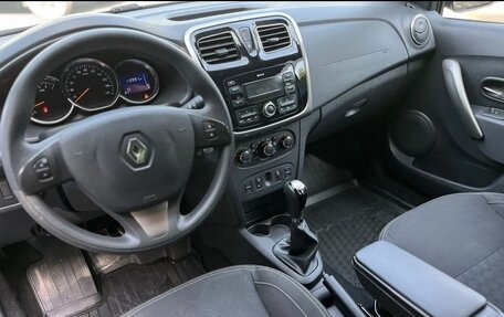 Renault Logan II, 2017 год, 835 000 рублей, 5 фотография