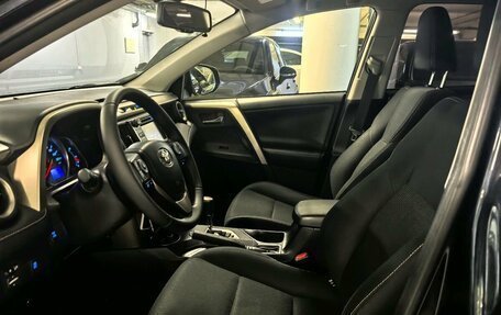 Toyota RAV4, 2015 год, 2 150 000 рублей, 6 фотография