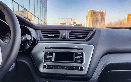 KIA Rio III рестайлинг, 2015 год, 1 110 000 рублей, 18 фотография