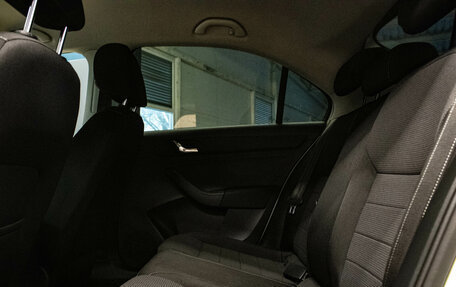 Skoda Rapid I, 2015 год, 899 000 рублей, 10 фотография