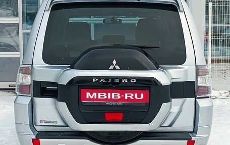 Mitsubishi Pajero IV, 2014 год, 2 290 000 рублей, 8 фотография