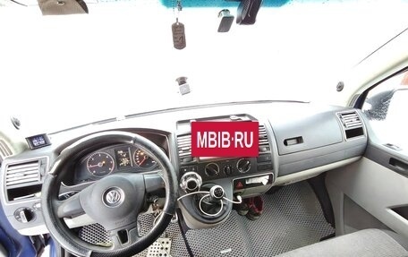 Volkswagen Transporter T5 рестайлинг, 2010 год, 1 000 000 рублей, 10 фотография