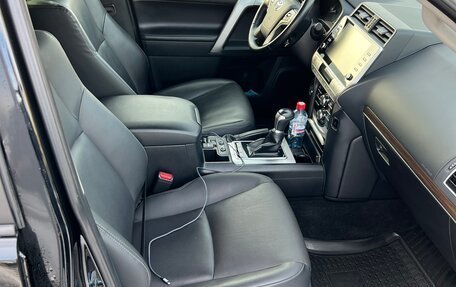 Toyota Land Cruiser Prado 150 рестайлинг 2, 2021 год, 8 100 000 рублей, 2 фотография