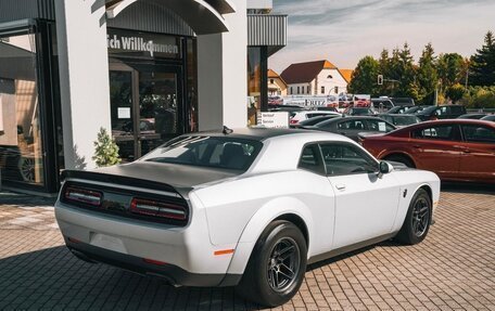 Dodge Challenger III рестайлинг 2, 2023 год, 32 800 000 рублей, 8 фотография