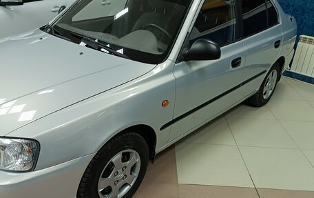 Hyundai Accent II, 2009 год, 650 000 рублей, 3 фотография