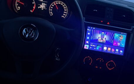 Volkswagen Polo VI (EU Market), 2015 год, 945 000 рублей, 40 фотография