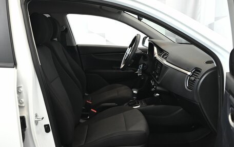 KIA Rio IV, 2020 год, 1 660 000 рублей, 10 фотография