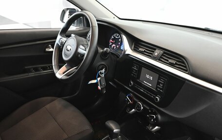 KIA Rio IV, 2020 год, 1 660 000 рублей, 12 фотография