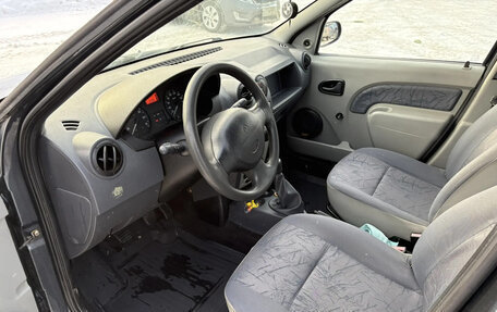 Renault Logan I, 2006 год, 185 000 рублей, 8 фотография