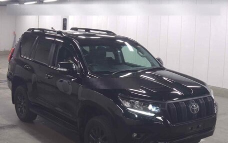 Toyota Land Cruiser Prado 150 рестайлинг 2, 2022 год, 6 200 911 рублей, 1 фотография