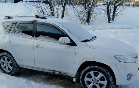 Toyota RAV4, 2011 год, 1 180 000 рублей, 2 фотография