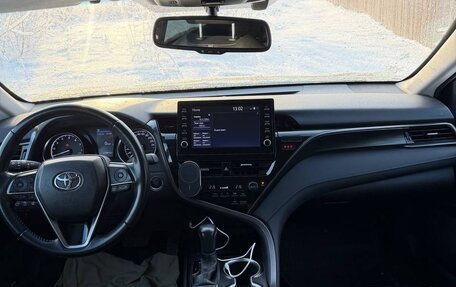 Toyota Camry, 2021 год, 2 990 000 рублей, 7 фотография