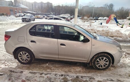 Renault Logan II, 2020 год, 1 100 000 рублей, 3 фотография