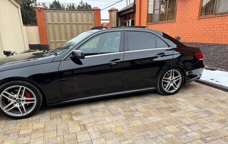 Mercedes-Benz E-Класс, 2013 год, 1 900 000 рублей, 3 фотография