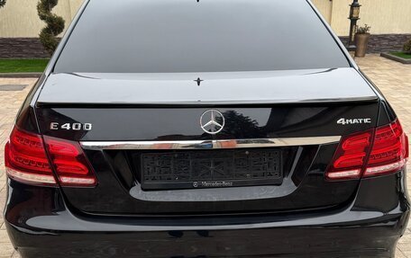 Mercedes-Benz E-Класс, 2013 год, 1 900 000 рублей, 24 фотография