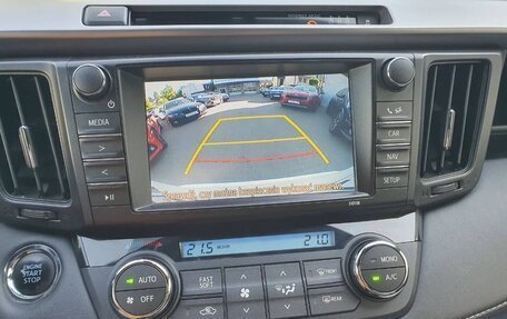 Toyota RAV4, 2018 год, 2 200 000 рублей, 10 фотография