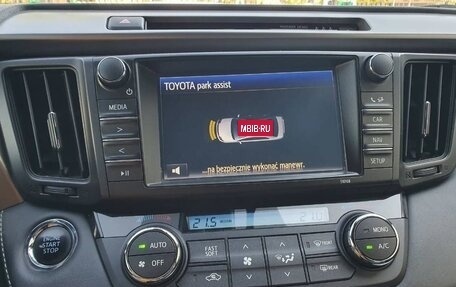 Toyota RAV4, 2018 год, 2 200 000 рублей, 8 фотография