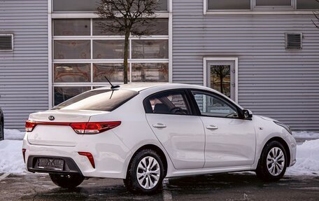 KIA Rio IV, 2018 год, 995 000 рублей, 6 фотография