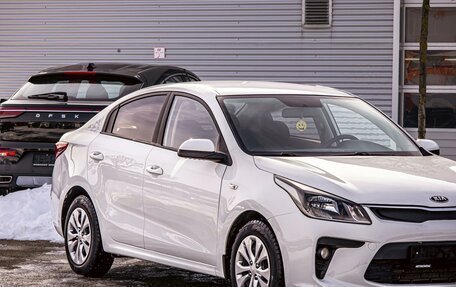 KIA Rio IV, 2018 год, 995 000 рублей, 7 фотография