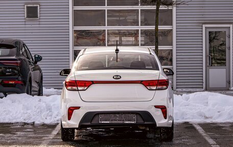 KIA Rio IV, 2018 год, 995 000 рублей, 5 фотография