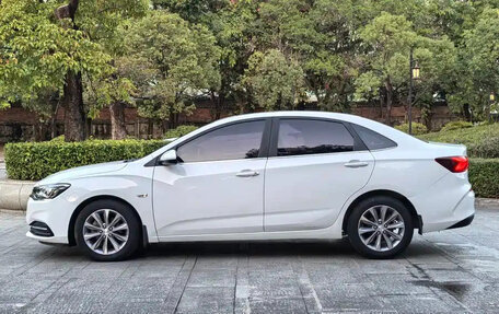 Chevrolet Monza, 2022 год, 1 375 000 рублей, 4 фотография