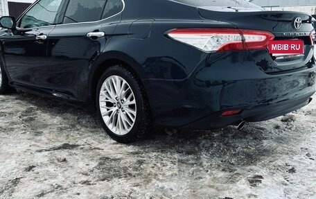 Toyota Camry, 2019 год, 2 420 000 рублей, 5 фотография