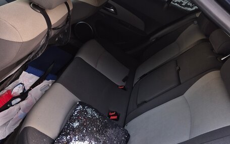 Chevrolet Cruze II, 2010 год, 690 000 рублей, 8 фотография