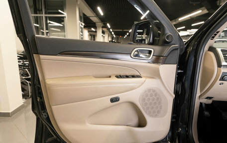 Jeep Grand Cherokee, 2016 год, 3 830 000 рублей, 24 фотография