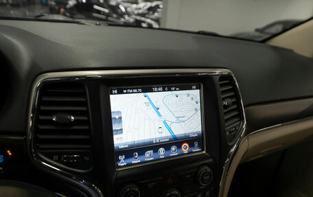 Jeep Grand Cherokee, 2016 год, 3 830 000 рублей, 21 фотография