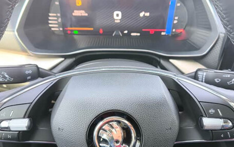 Skoda Octavia IV, 2022 год, 2 300 000 рублей, 11 фотография