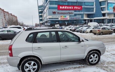 Hyundai Tucson III, 2008 год, 800 000 рублей, 3 фотография