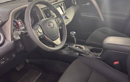 Toyota RAV4, 2016 год, 2 699 999 рублей, 9 фотография