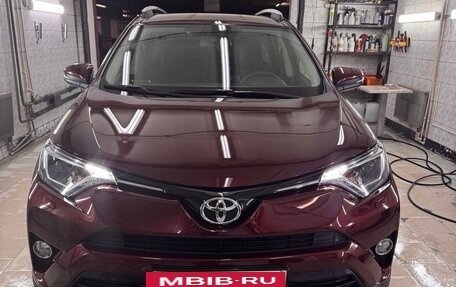 Toyota RAV4, 2016 год, 2 699 999 рублей, 5 фотография