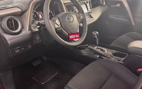 Toyota RAV4, 2016 год, 2 699 999 рублей, 7 фотография