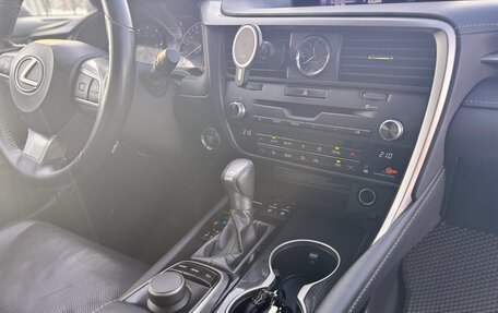 Lexus RX IV рестайлинг, 2018 год, 4 190 000 рублей, 24 фотография