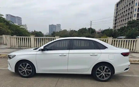 Geely Emgrand, 2025 год, 1 640 000 рублей, 5 фотография