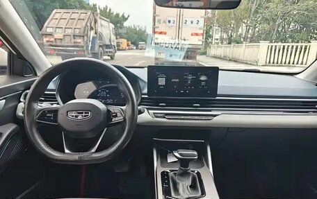 Geely Emgrand, 2025 год, 1 640 000 рублей, 9 фотография