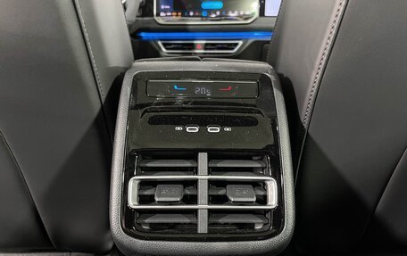 Volkswagen Tiguan, 2025 год, 5 300 000 рублей, 22 фотография