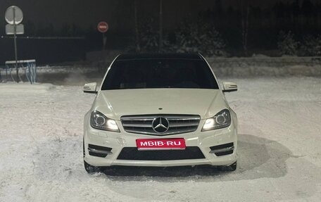 Mercedes-Benz C-Класс, 2012 год, 1 440 000 рублей, 1 фотография