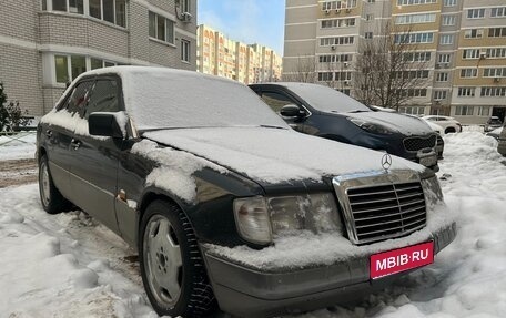 Mercedes-Benz E-Класс, 1992 год, 295 000 рублей, 1 фотография