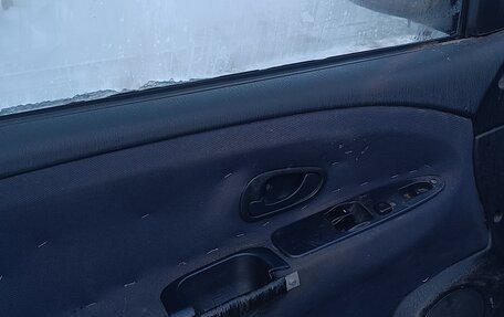 Mitsubishi Carisma I, 2001 год, 170 000 рублей, 8 фотография