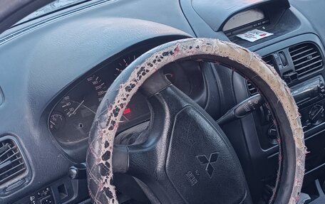 Mitsubishi Carisma I, 2001 год, 170 000 рублей, 7 фотография